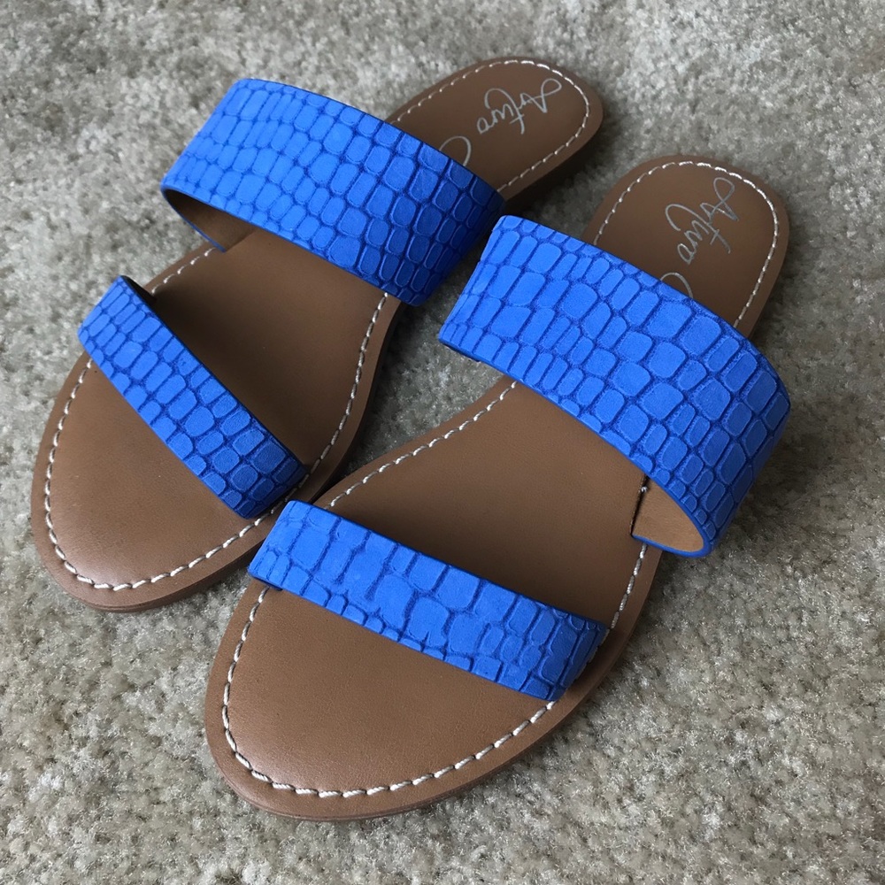 Arturo Chiang Blue Snakeskin Slides NEW